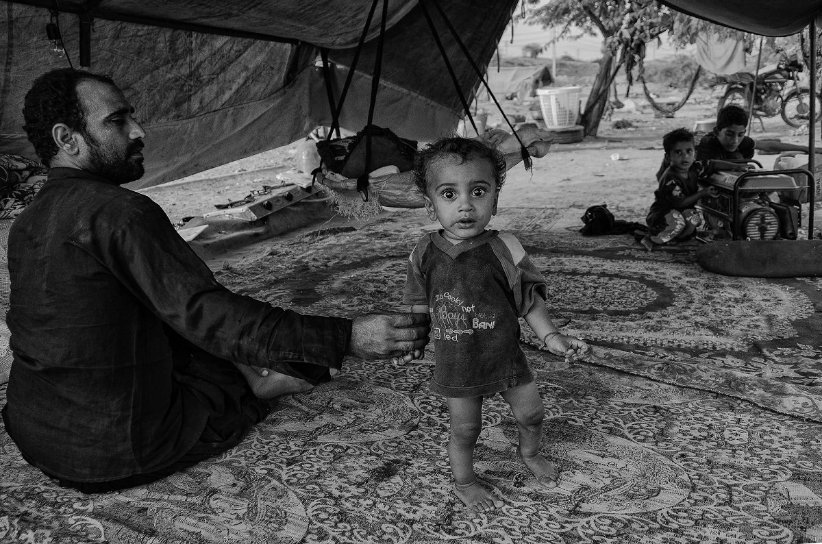 Poverty in Wealth photo 9 by Mehdi Nazeri