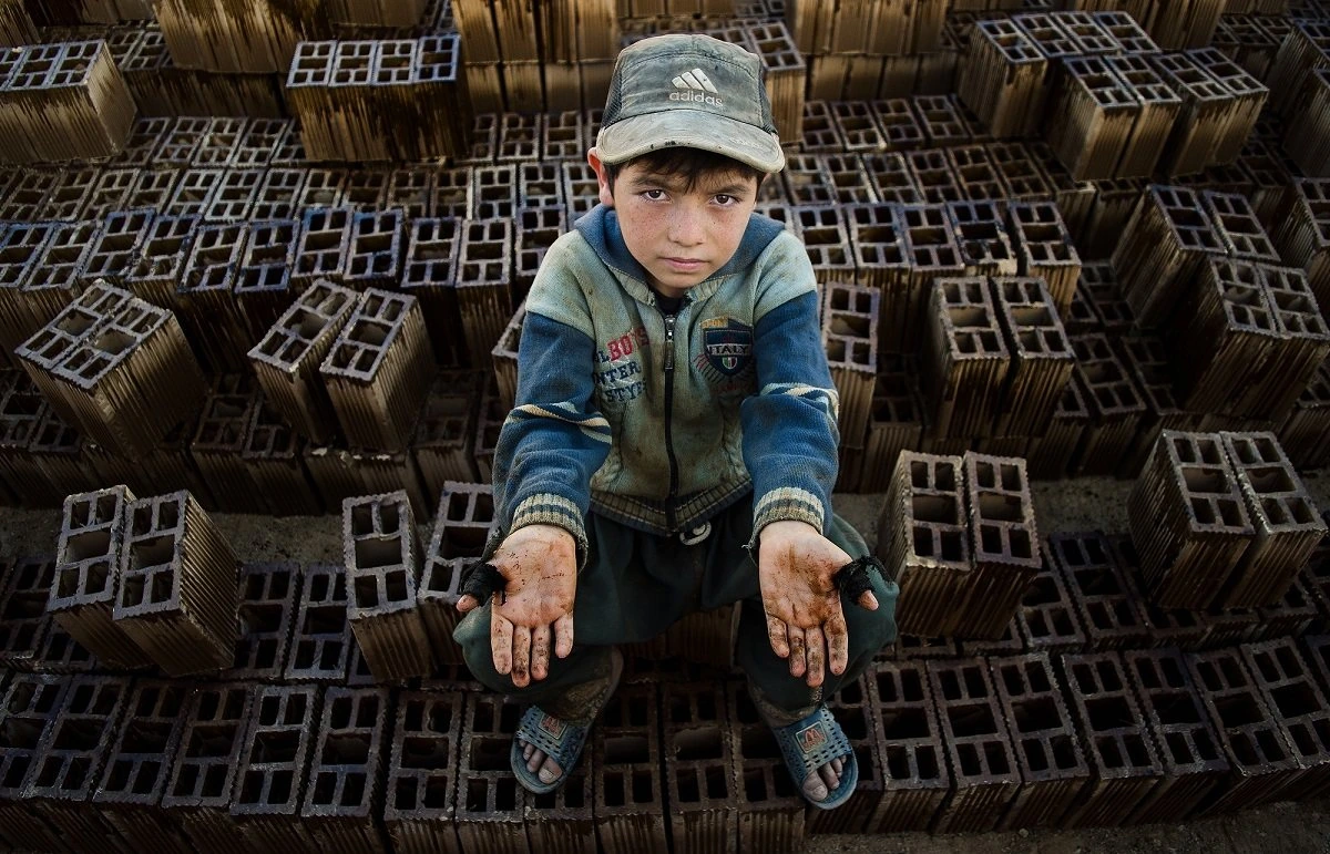 Suffering, Brick photo 4 by Mehdi Nazeri